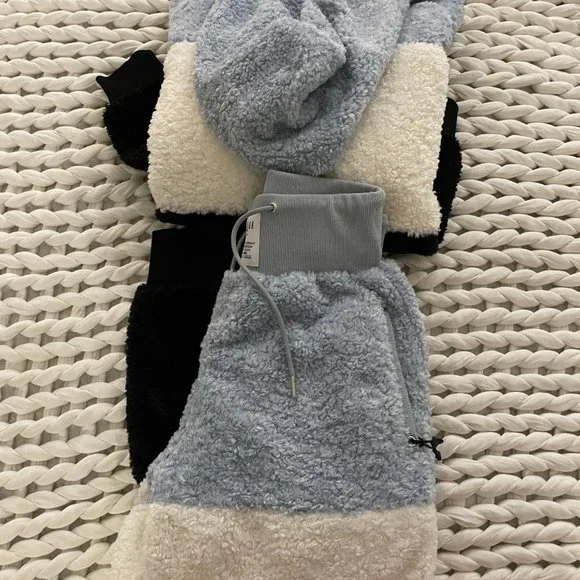 Adam Selman Fleece Sweatset - Picture 2 of 8